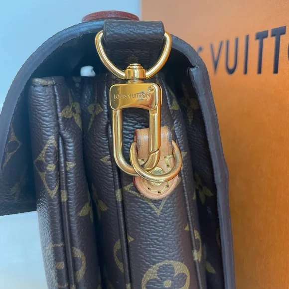 Louis Vuitton Pochette Métis Crossbody Bag - Picture 11 of 15